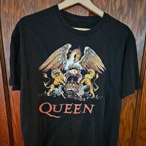 Queen Rock Band T Shirt Size XLarge Hot Topic